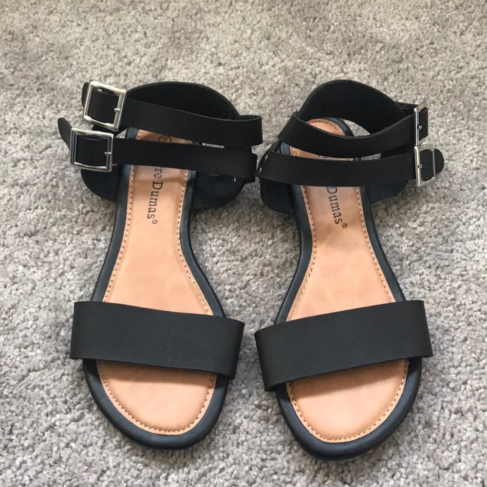 Pierre Dumas Sandals 💥Brand New 💥